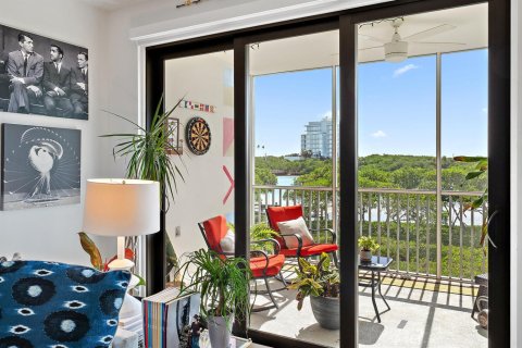 Condo in Tequesta, Florida, 2 bedrooms № 2249258 - photo 7