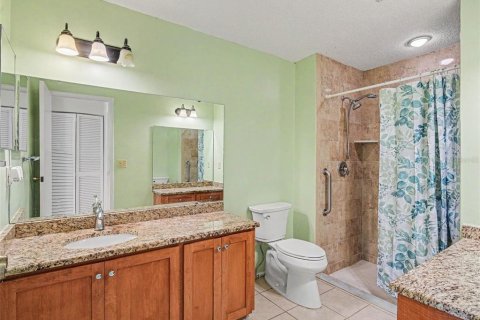 Condo in Sarasota, Florida, 2 bedrooms № 2142699 - photo 15