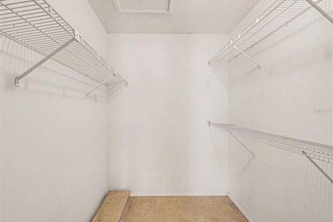 Condo in Sarasota, Florida, 2 bedrooms № 2142699 - photo 14