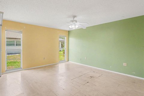 Condo in Sarasota, Florida, 2 bedrooms № 2142699 - photo 13