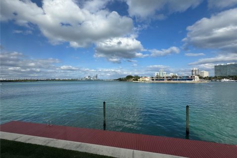 Apartamento en alquiler en Bay Harbor Islands, Florida, 1 dormitorio, 52.68 m2 № 1976276 - foto 28