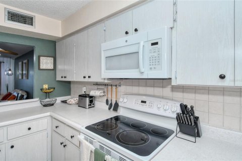 Condominio en alquiler en Sarasota, Florida, 2 dormitorios, 83.61 m2 № 1125783 - foto 18