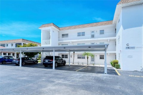 Condominio en alquiler en Sarasota, Florida, 2 dormitorios, 83.61 m2 № 1125783 - foto 1