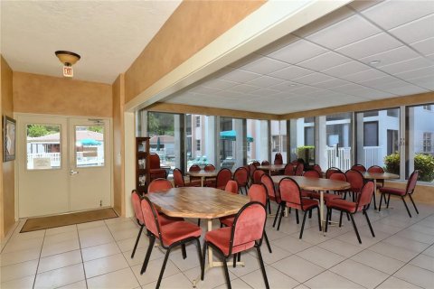 Condominio en alquiler en Sarasota, Florida, 2 dormitorios, 83.61 m2 № 1125783 - foto 30