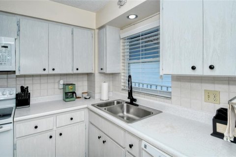 Condominio en alquiler en Sarasota, Florida, 2 dormitorios, 83.61 m2 № 1125783 - foto 17