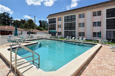 Condominio en alquiler en Sarasota, Florida, 2 dormitorios, 83.61 m2 № 1125783 - foto 2