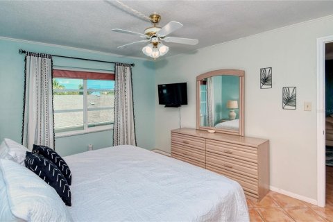 Condominio en alquiler en Sarasota, Florida, 2 dormitorios, 83.61 m2 № 1125783 - foto 14