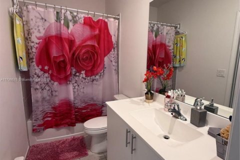 Touwnhouse à louer à Homestead, Floride: 3 chambres, 123.37 m2 № 1977997 - photo 9