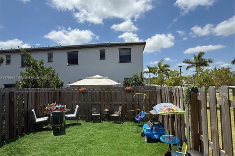 Touwnhouse à louer à Homestead, Floride: 3 chambres, 123.37 m2 № 1977997 - photo 13