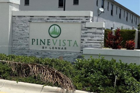 Touwnhouse à louer à Homestead, Floride: 3 chambres, 123.37 m2 № 1977997 - photo 3