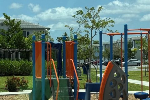 Touwnhouse à louer à Homestead, Floride: 3 chambres, 123.37 m2 № 1977997 - photo 15