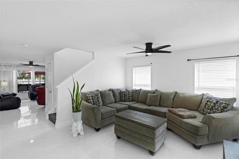 House in Clermont, Florida 4 bedrooms, 242.75 sq.m. № 1916414 - photo 7