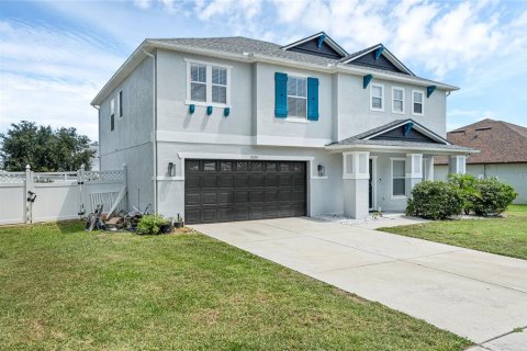 House in Clermont, Florida 4 bedrooms, 242.75 sq.m. № 1916414 - photo 2