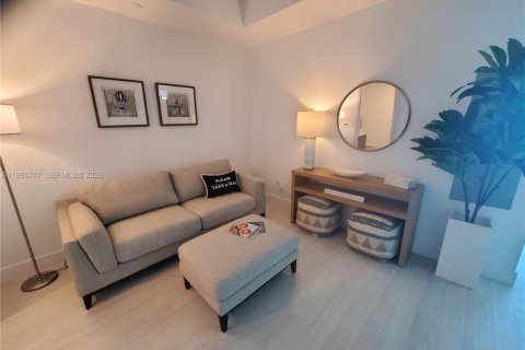 Condominio en alquiler en Sunny Isles Beach, Florida, 2 dormitorios № 2081339 - foto 3