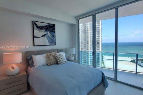 Condominio en alquiler en Sunny Isles Beach, Florida, 2 dormitorios № 2081339 - foto 10