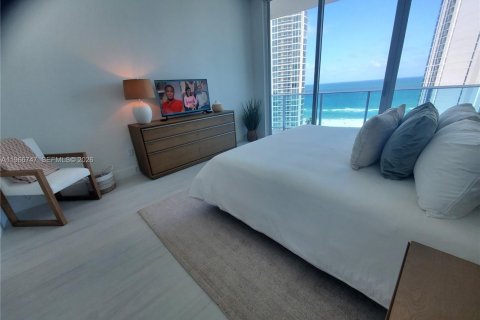 Condominio en alquiler en Sunny Isles Beach, Florida, 2 dormitorios № 2081339 - foto 22