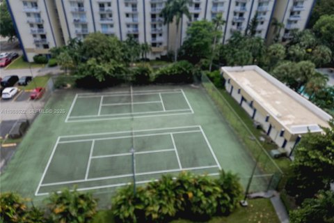 Condo in Miami, Florida, 1 bedroom  № 2051980 - photo 4