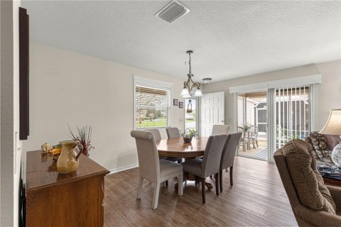 House in The Villages, Florida 2 bedrooms, 105.44 sq.m. № 1579014 - photo 12