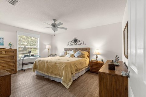 House in The Villages, Florida 2 bedrooms, 105.44 sq.m. № 1579014 - photo 19