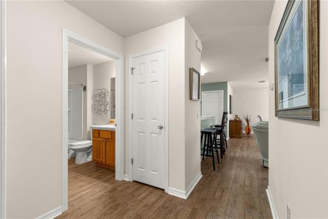 House in The Villages, Florida 2 bedrooms, 105.44 sq.m. № 1579014 - photo 18