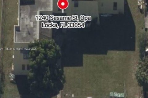 Commercial property in Opa-locka, Florida 326.46 sq.m. № 1984924 - photo 6