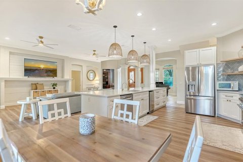 Casa en venta en Sarasota, Florida, 4 dormitorios, 354.24 m2 № 2384409 - foto 19