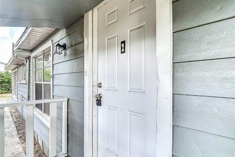 House in Tampa, Florida 3 bedrooms, 115.94 sq.m. № 1826685 - photo 12