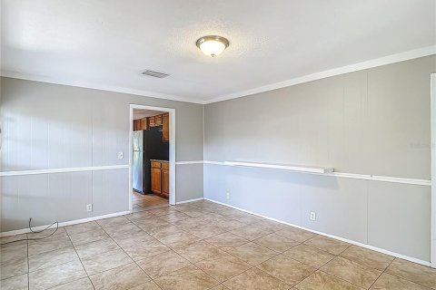 House in Tampa, Florida 3 bedrooms, 115.94 sq.m. № 1826685 - photo 13