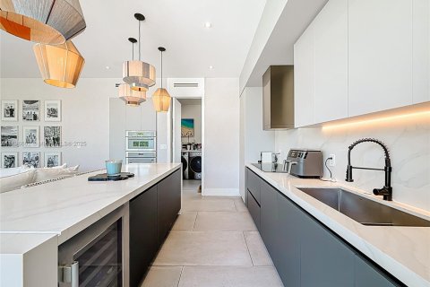 Villa ou maison à vendre à Key Biscayne, Floride: 5 chambres, 349.5 m2 № 1966254 - photo 12