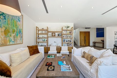 Villa ou maison à vendre à Key Biscayne, Floride: 5 chambres, 349.5 m2 № 1966254 - photo 6