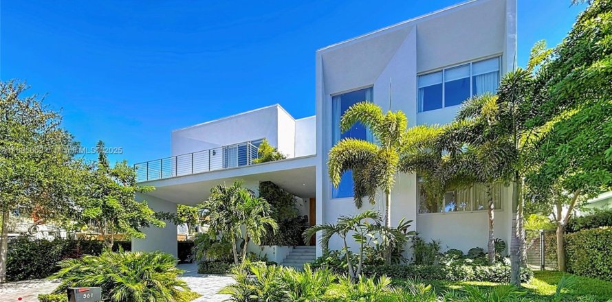 Villa ou maison à Key Biscayne, Floride 5 chambres, 349.5 m2 № 1966254