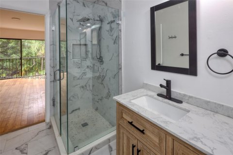 Townhouse in Doral, Florida 3 bedrooms, 159.05 sq.m. № 1699511 - photo 9