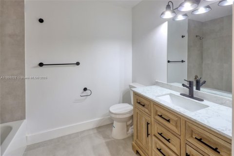 Townhouse in Doral, Florida 3 bedrooms, 159.05 sq.m. № 1699511 - photo 12