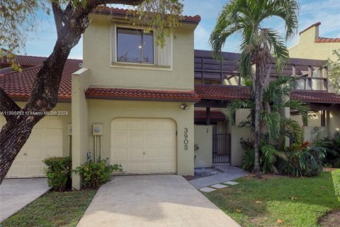 Townhouse in Doral, Florida 3 bedrooms, 159.05 sq.m. № 1699511 - photo 19