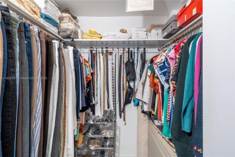 Condominio en venta en Aventura, Florida, 1 dormitorio № 1956157 - foto 19
