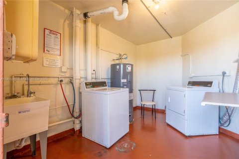 Condominio en venta en Aventura, Florida, 1 dormitorio № 1956157 - foto 28