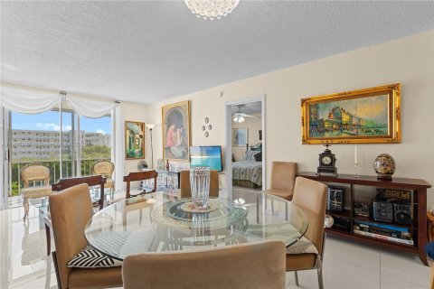 Condominio en venta en Aventura, Florida, 1 dormitorio № 1956157 - foto 6