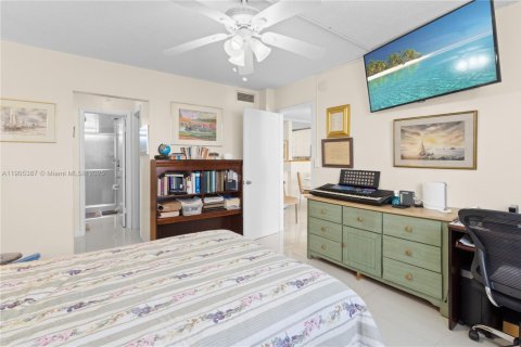 Condominio en venta en Aventura, Florida, 1 dormitorio № 1956157 - foto 15