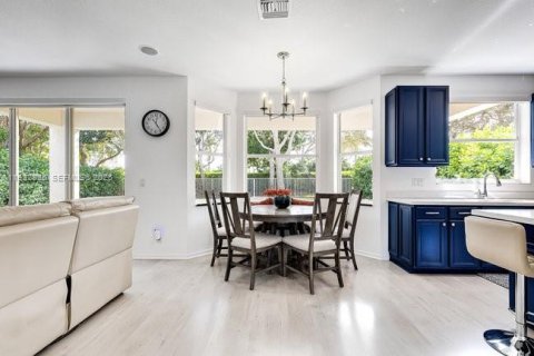 Villa ou maison à vendre à Wellington, Floride: 6 chambres, 301.28 m2 № 1995472 - photo 9