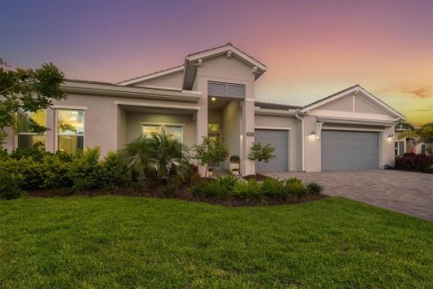 House in Lakewood Ranch, Florida 4 bedrooms, 313.45 sq.m. № 1824313 - photo 2