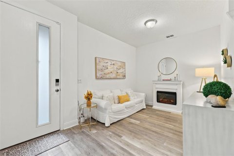 Купить таунхаус в Винтер-Парк, Флорида 3 комнаты, 214.42м2, № 2412619 - фото 7