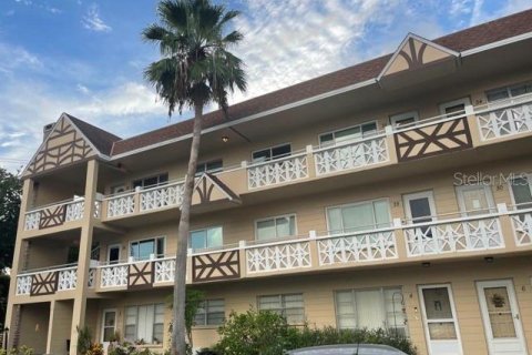 Condo in Clearwater, Florida, 2 bedrooms  № 1307412 - photo 2