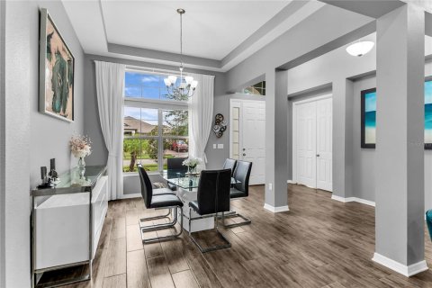 Villa ou maison à vendre à Apopka, Floride: 4 chambres, 278.99 m2 № 2404761 - photo 5
