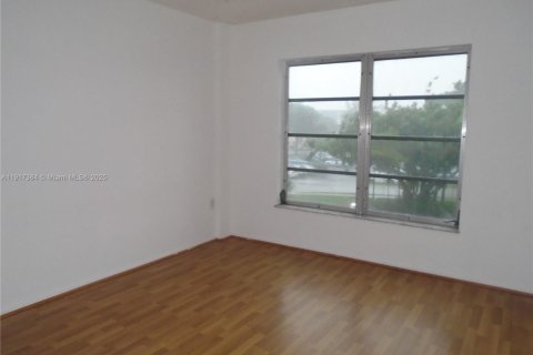 Copropriété à louer à Lauderhill, Floride: 2 chambres, 90.3 m2 № 2016711 - photo 21