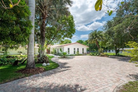 Villa ou maison à vendre à Southwest Ranches, Floride: 4 chambres, 300.35 m2 № 2192121 - photo 3