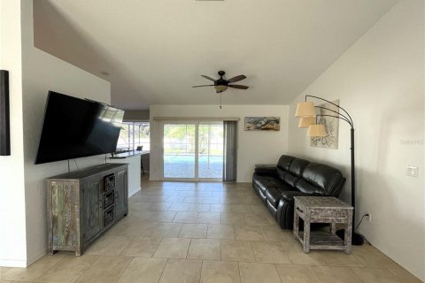 Casa en venta en North Port, Florida, 3 dormitorios, 145.39 m2 № 1561931 - foto 13