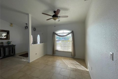 Casa en venta en North Port, Florida, 3 dormitorios, 145.39 m2 № 1561931 - foto 19