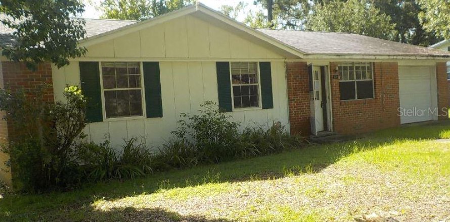 House in Ocala, Florida 3 bedrooms, 108.7 sq.m. № 1829294