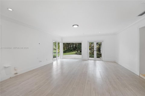 Casa en alquiler en Pinecrest, Florida, 5 dormitorios, 362.5 m2 № 1997262 - foto 18