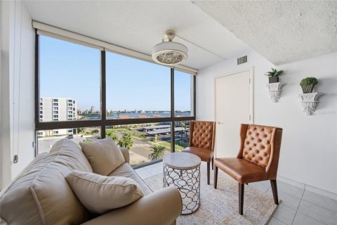 Copropriété à vendre à Clearwater, Floride: 2 chambres, 117.06 m2 № 2434794 - photo 18